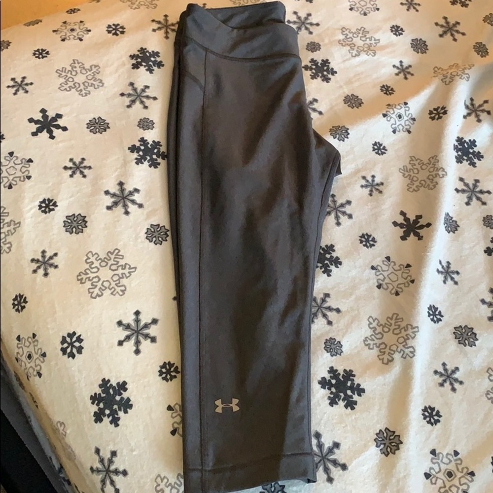 Under armour crop leggings